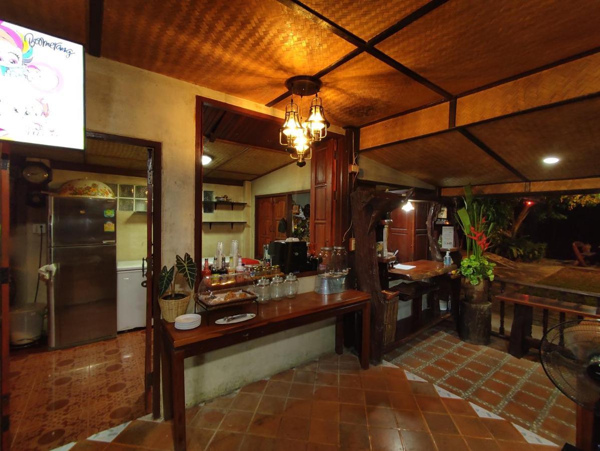 Baansuan Lychee Maeklong Resort Ampawa Ампхава Экстерьер фото